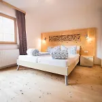 Haus Alpenkoenig Stubaier Gletscher Appartement