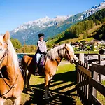 Haus Alpenkoenig Stubaier Gletscher Neustift im Stubaital