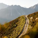 Haus Alpenkoenig Stubaier Gletscher * نيوستيف ام ستوبيتا