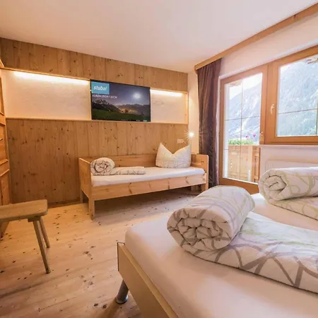 Stubaier Gletscher Xl Residenz Haus Alpenkoenig Im Alpinen Charme Stubai Super Card Inklusive *
