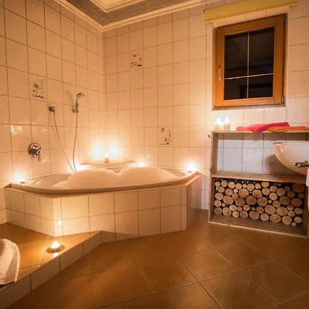 Haus Alpenkoenig Luxury Living Close To Stubai Glacier Apartamento *