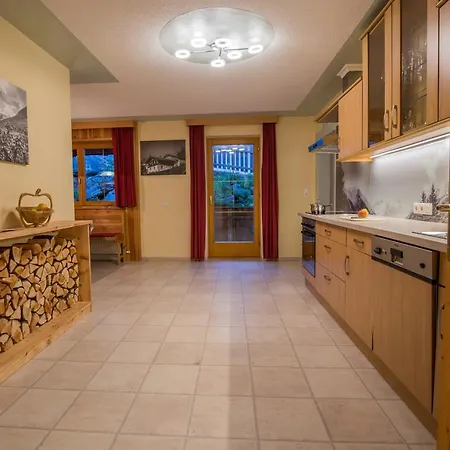 Haus Alpenkoenig Stubaier Gletscher Apartamento