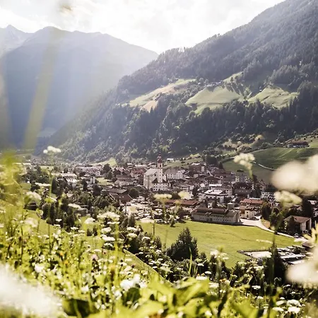 Stubaier Gletscher Xl Residenz Haus Alpenkoenig Im Alpinen Charme Stubai Super Card Inklusive Neustift im Stubaital