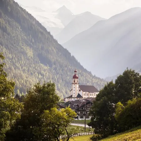Stubaier Gletscher Xl Residenz Haus Alpenkoenig Im Alpinen Charme Stubai Super Card Inklusive