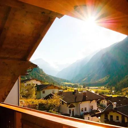 Stubaier Gletscher Xl Residenz Haus Alpenkoenig Im Alpinen Charme Stubai Super Card Inklusive