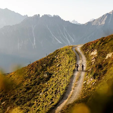 Haus Alpenkoenig Stubaier Gletscher * Neustift im Stubaital