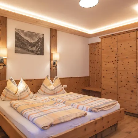 Haus Alpenkoenig Exclusive Apartments Near Stubai Glacier Lägenhet Neustift im Stubaital