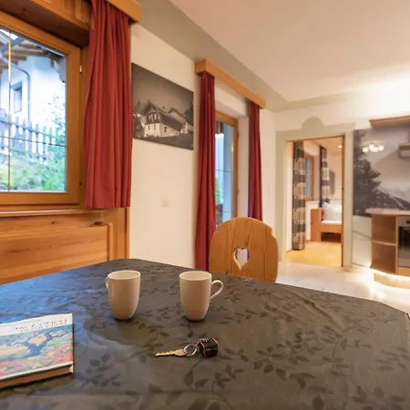 Haus Alpenkoenig Exclusive Apartments Near Stubai Glacier Neustift im Stubaital