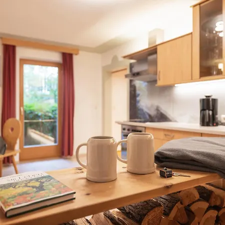 Haus Alpenkoenig Exclusive Apartments Near Stubai Glacier *